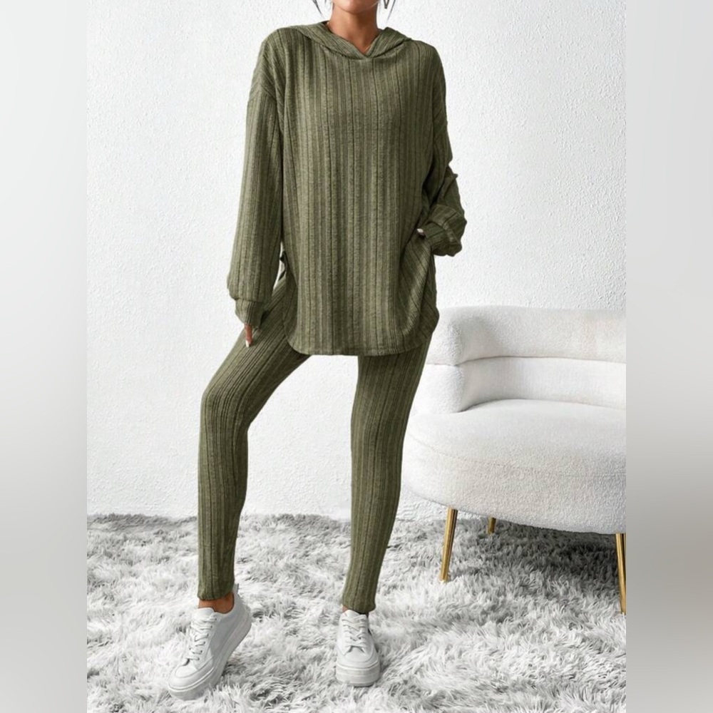 SHEIN Olive Green Ribbed Knit Hooded Set